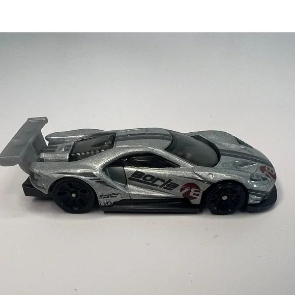 Hot Wheels DTW 92 2016 Ford GT Race 1/64 Grey Diecast, 3.25" Long, Collector Car - Picture 5 of 9